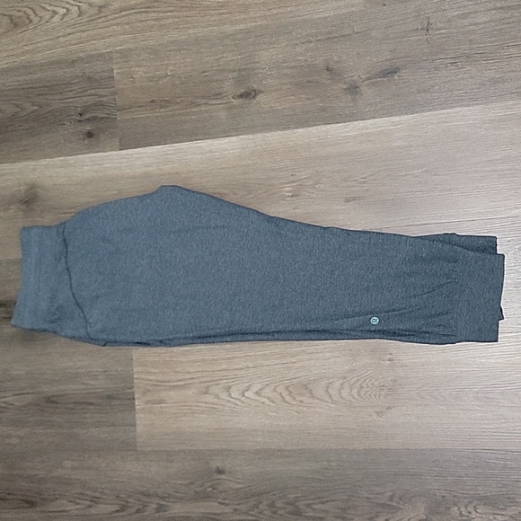 Jogger Crop - Picture 6 of 8